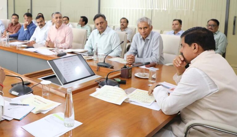 रोजगारोन्मुखी नवीन कोर्स करें डिजाइन : मुख्यमंत्री डॉ. यादव