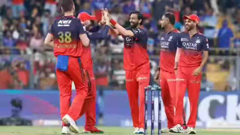 MI vs RCB: वानखेड़े में आमने-सामने, जीत की तलाश में दोनों टीमें