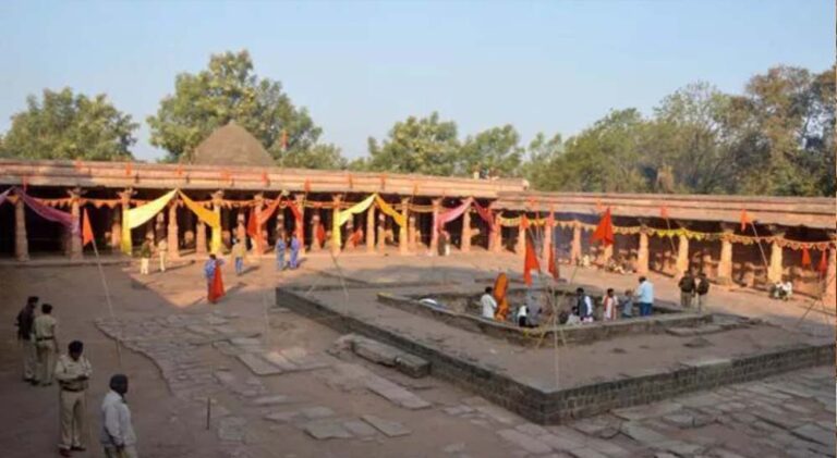 हवन कुंड, संस्कृत श्लोक और मूर्तियां…’, हिंदू पक्ष ने गिनाए मंदिर होने के सबूत, धार भोजशाला केस में सुनवाई