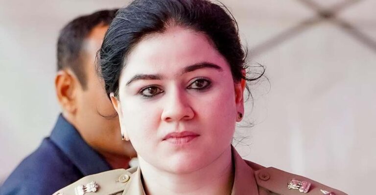 थाने में हुआ बड़ा खेल! 2 पुलिसकर्मियों को सस्पेंड किया, SP ने गिराई गाज