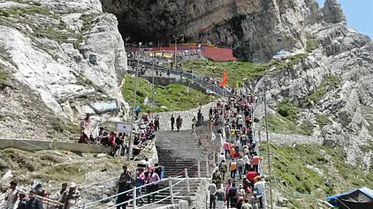 अमरनाथ यात्रा के लिए 15 अप्रैल से एडवांस रजिस्ट्रेशन, 554 बैंक ब्रांच में मिलेगी सुविधा