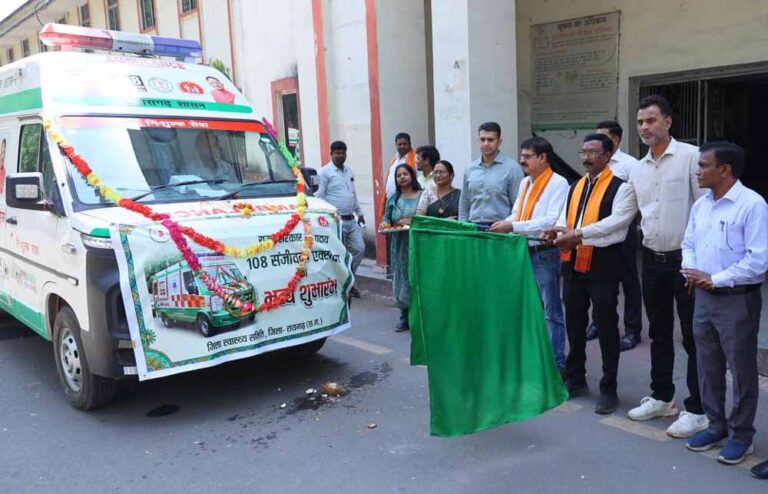 ग्रामीण स्वास्थ्य को मिली नई ताकत: 6 संजीवनी एक्सप्रेस एंबुलेंस शुरू
