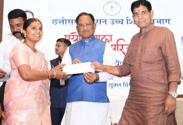 मुख्यमंत्री विष्णु देव साय बोले – युवाओं के उज्ज्वल भविष्य के लिए सरकार पूर्णतः प्रतिबद्ध