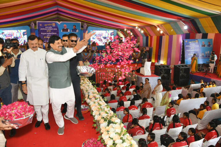 शिक्षा से बदलेगा जनजातीय समाज का भविष्य, मंत्री विजय शाह की अपील- ‘हर बच्चा स्कूल जाए’, सरकार देगी पूरी सुविधाएं