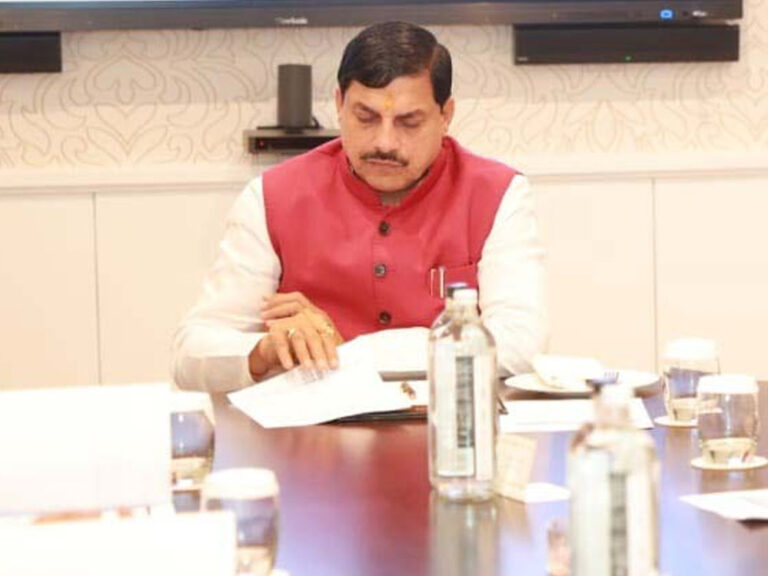 एमपी में होने जा रहा बड़ा प्रशासनिक बदलाव, सीएम मोहन यादव और सीएस अनुराग जैन के बीच हुई अहम चर्चा