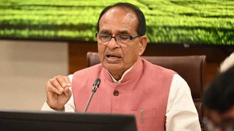 लखनऊ में शिवराज सिंह चौहान बोले,फलों के निर्यात से बढ़ेगी किसानों की आमदनी और रोजगार