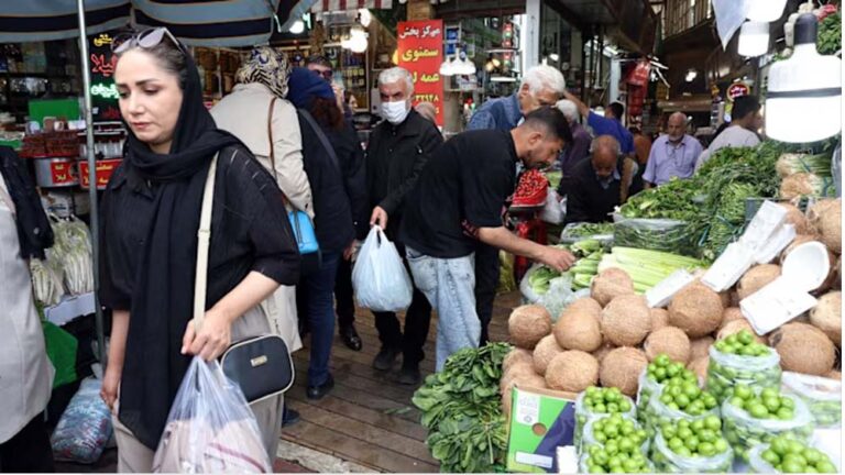 बिना अमेरिकी हमले के ही ईरान को बड़ा झटका! Inflation Attack ने बढ़ाई टेंशन, अब क्या होगा?