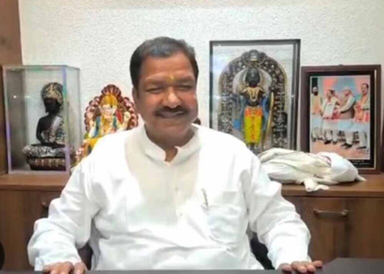 बिहार में भ्रष्ट CO पर कार्रवाई: 14 अधिकारियों पर आरोप पत्र, वेतन वृद्धि रोकी