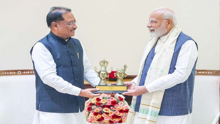 प्रधानमंत्री नरेंद्र मोदी के नेतृत्व में सेवा, सुशासन और जनकल्याण के 12 वर्ष पूर्ण : मुख्यमंत्री विष्णुदेव साय ने दी बधाई