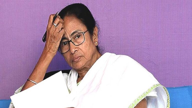 TMC में बड़ी टूट के संकेत! BJP के ‘ग्रीन सिग्नल’ का इंतजार कर रहे 20 से ज्यादा सांसद