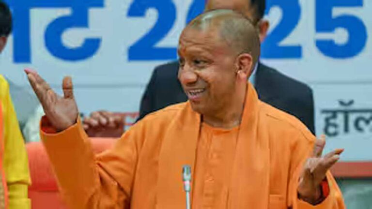 योगी सरकार का बड़ा फैसला: हाईटेंशन लाइन से प्रभावित किसानों को मिलेगा दोगुना मुआवजा