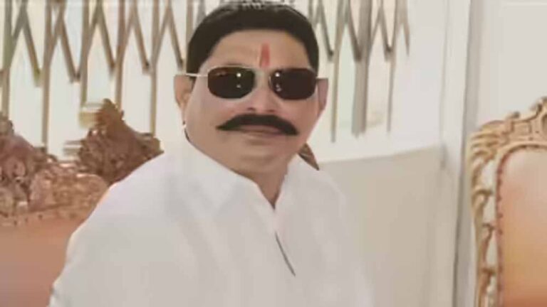 गोपालगंज में अनंत सिंह को नोटिस,हथियारों की FSL जांच के लिए थाने में पेशी