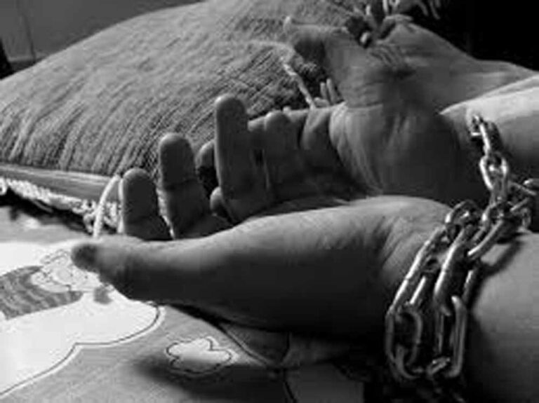 बिहार पुलिस की बड़ी कार्रवाई: गोपालगंज में ऑर्केस्ट्रा गिरोह का भंडाफोड़, 44 लड़कियां मुक्त