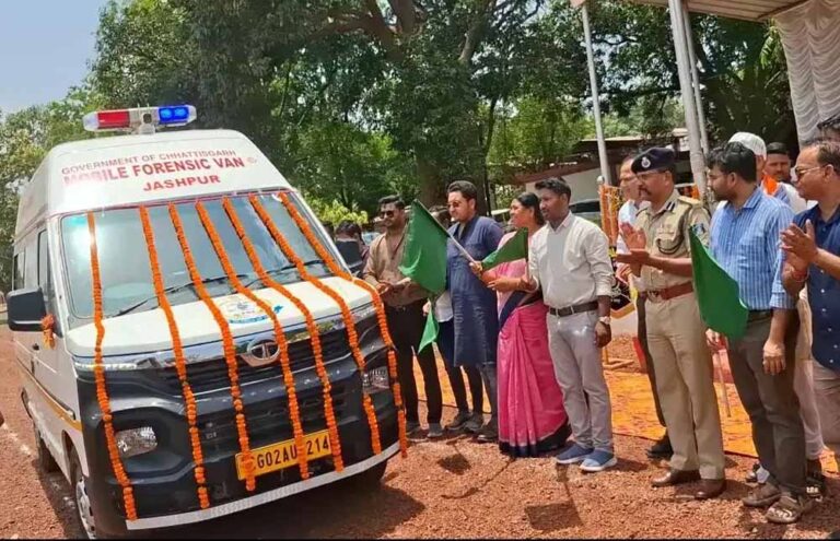 बस्तर में अपराध जांच को मिलेगी रफ्तार, मोबाइल फॉरेंसिक वैन बनी पुलिस की नई ताकत