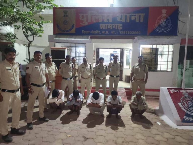मध्यप्रदेश पुलिस का अपराधियों और असामाजिक तत्वों के खिलाफ रातभर चला प्रदेशव्यापी विशेष कॉम्बिंग गश्त अभियान