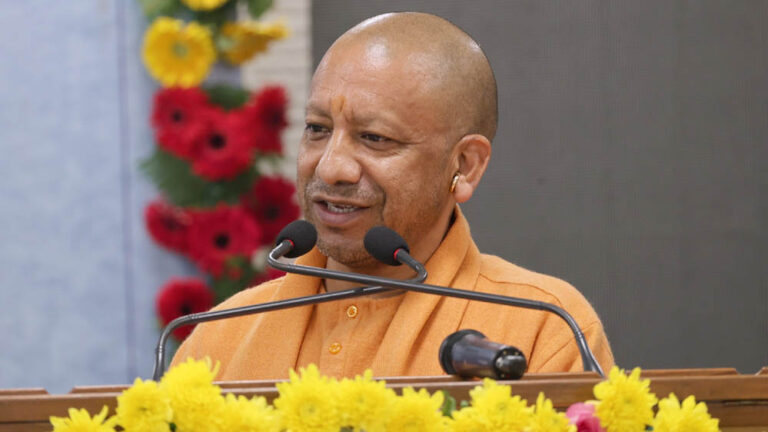 यूपी में मानसून से पहले बड़ा एक्शन: 49 पंचायत भवन ढहाकर बनाए जाएंगे नए भवन