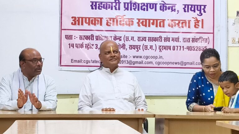 सौरभ शर्मा ने छत्तीसगढ़ राज्य सहकारी संघ के प्राधिकृत अधिकारी (अध्यक्ष) पद का पदभार किया ग्रहण