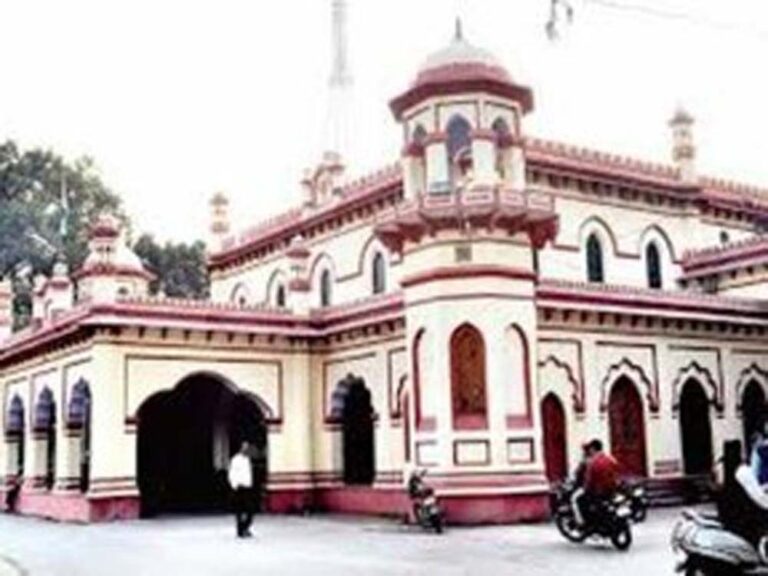 यूपी नगर निगमों की कमाई में 32% उछाल, राजस्व वृद्धि में गोरखपुर बना नंबर-1