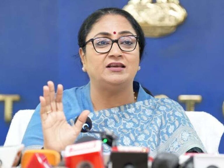 दिल्ली में 23 सेवाएं तय समय सीमा में मिलेंगी, सरकार का बड़ा फैसला