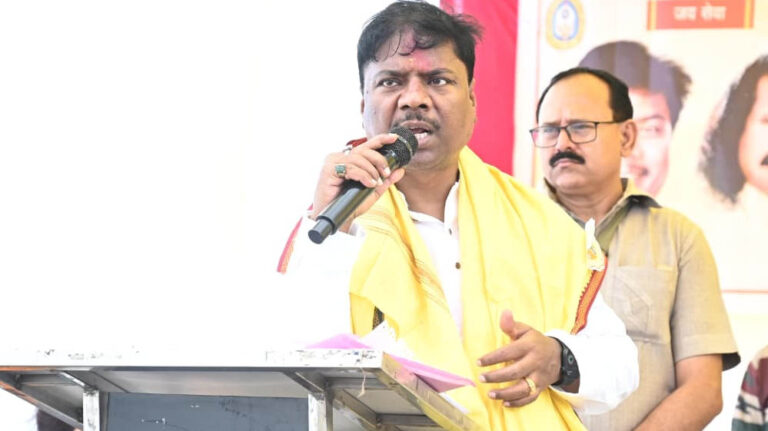 आदिवासी समाज के सशक्त नेतृत्व और शिक्षा से नए छत्तीसगढ़ का निर्माण हो रहा है : मंत्री केदार कश्यप