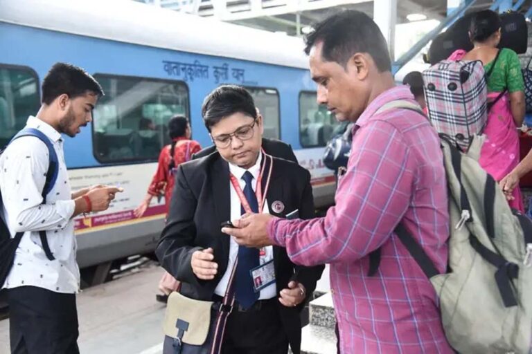 बिना टिकट यात्रा पर सख्ती: रेलवे ने बढ़ाया जुर्माना, अब देना होगा दोगुना दंड