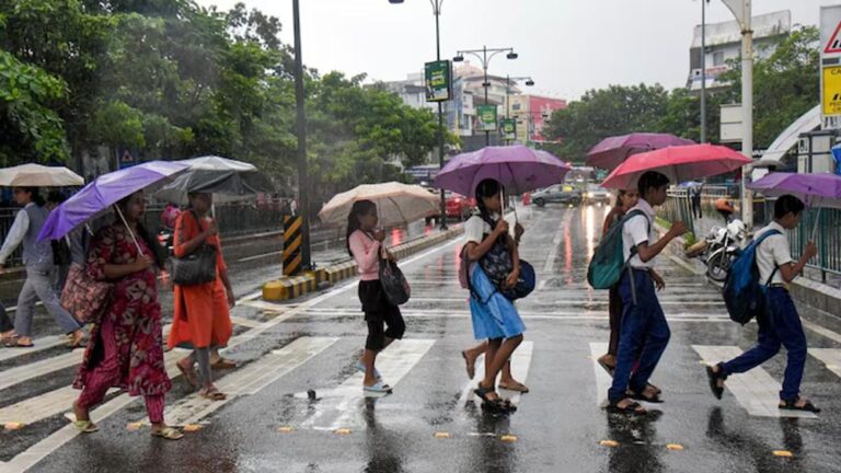 मॉनसून की धमाकेदार एंट्री! 12 राज्यों में झमाझम बारिश, यूपी-बिहार को भी जल्द मिलेगी राहत