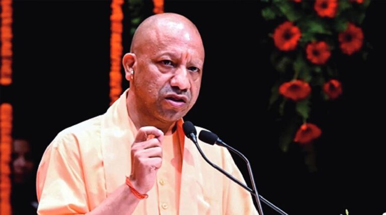 धर्मांतरण के मामलों पर CM योगी सख्त, बोले- हिंदुओं को मुस्लिम बनाने वालों पर होगी कड़ी कार्रवाई