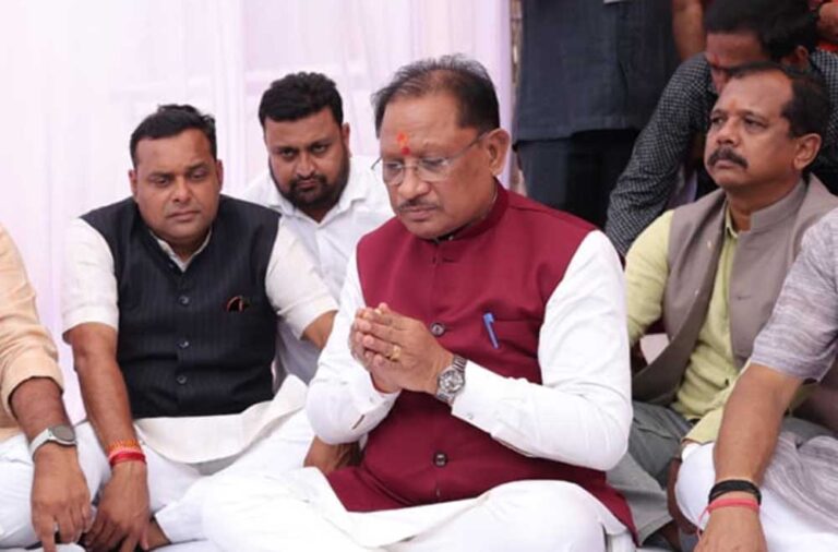 मुख्यमंत्री विष्णुदेव साय ने जशपुर जिले को दी 9.65 करोड़ रुपये से अधिक के विकास कार्यों की सौगात