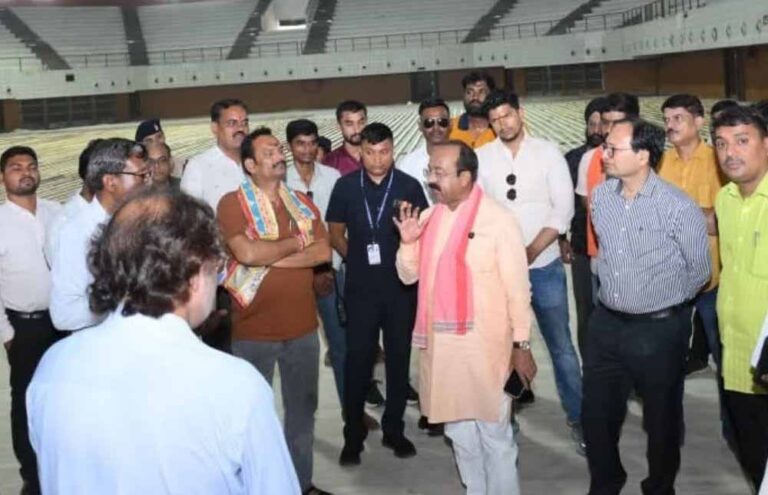 बिलासपुर में PWD अधिकारियों पर बरसे उपमुख्यमंत्री अरुण साव, लापरवाही पर लगाई फटकार