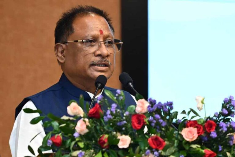 साय सरकार की पहल से श्रमिक परिवारों के बच्चों को मिलेगा बेहतर भविष्य, सरकार उठाएगी पढ़ाई का पूरा खर्च