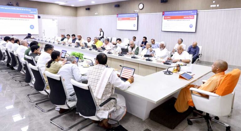 योगी सरकार में बिजली व्यवस्था बनी मिसाल, डिमांड आपूर्ति में कई बड़े राज्यों को छोड़ा पीछे