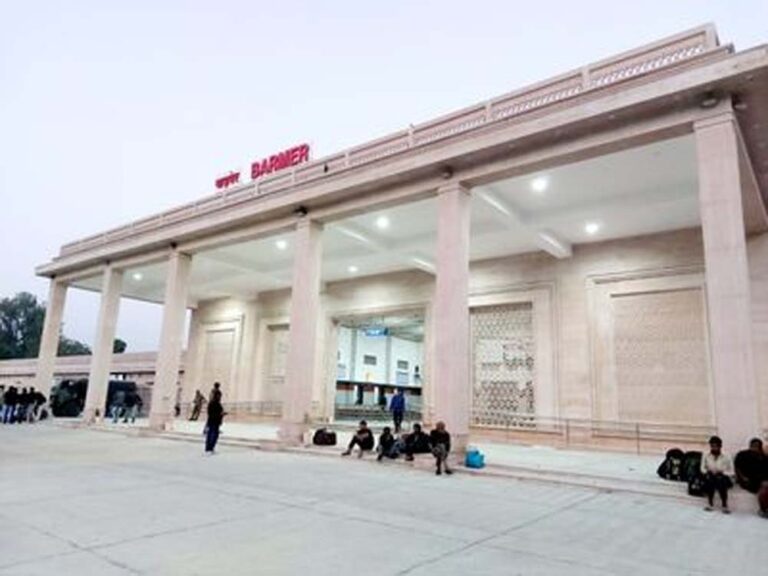 125 साल पुराने बाड़मेर रेलवे स्टेशन का बदला रूप, अमृत भारत योजना से नई पहचान