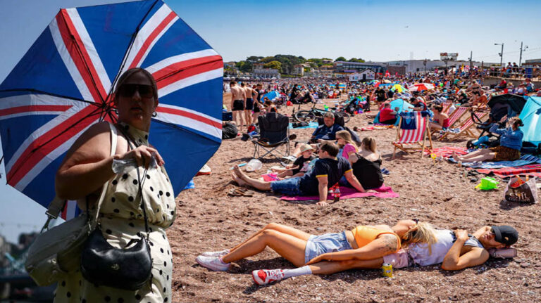 Heatwave in UK: दो महीने में 2700 मौतें, हीटवेव ने बढ़ाई चिंता, यूरोप में सऊदी जैसी गर्मी के हालात