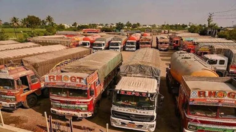 राजस्थान में ट्रक हड़ताल शुरू, दस हजार वाहनों के पहिए थमने से बढ़ी चिंता