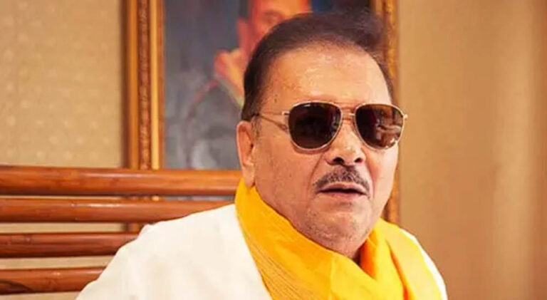 ममता बनर्जी को बड़ा सियासी झटका, मदन मित्रा बागी TMC गुट के साथ आए