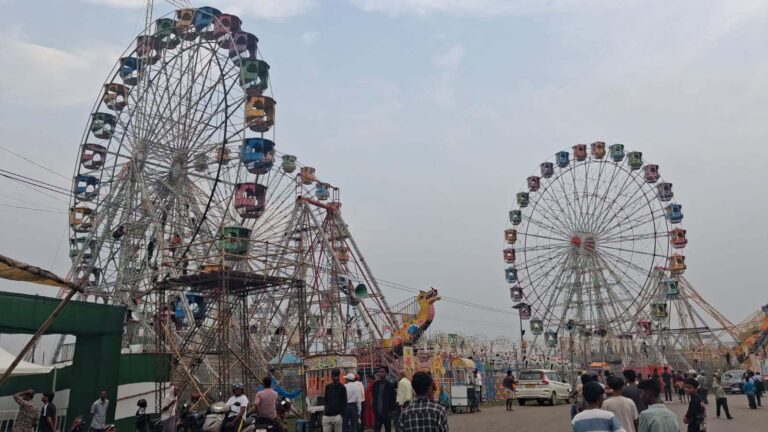 रांची रथ मेला में आस्था संग संस्कृति का संगम, 35 हजार का तोता आकर्षण