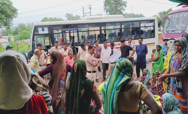 केन-बेतवा परियोजना: 17 दिन बाद खत्म हुआ ‘चिता आंदोलन’, प्रशासन ने प्रभावितों को बलपूर्वक हटाया, अनशन जारी
