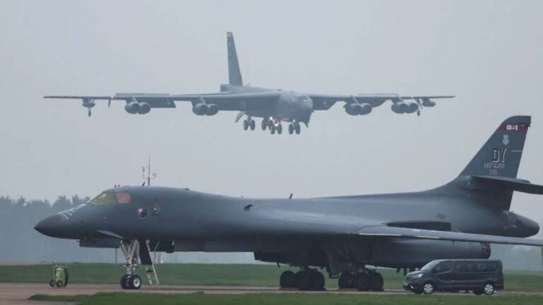 B-2 बॉम्बर वीडियो से बढ़ी ईरान पर अमेरिकी हमले की अटकलें, स्काविनो की पोस्ट चर्चा में