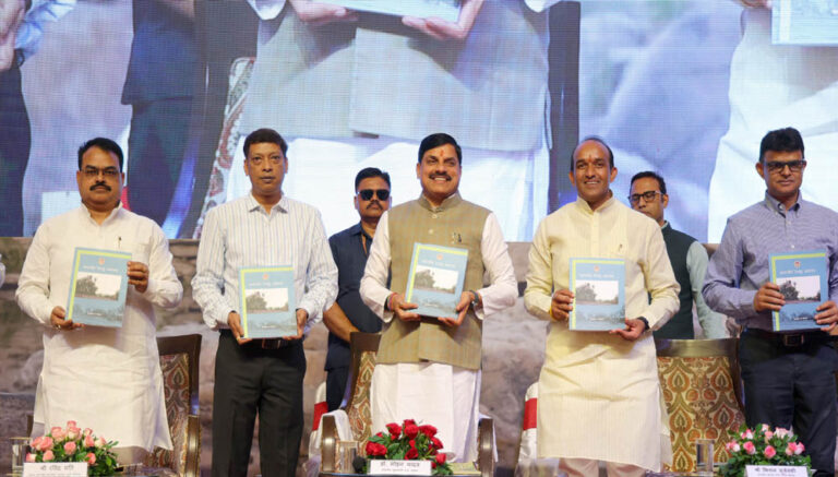 मध्यप्रदेश में बाघों का कुनबा निरंतर बढ़ रहा है : मुख्यमंत्री डॉ. यादव