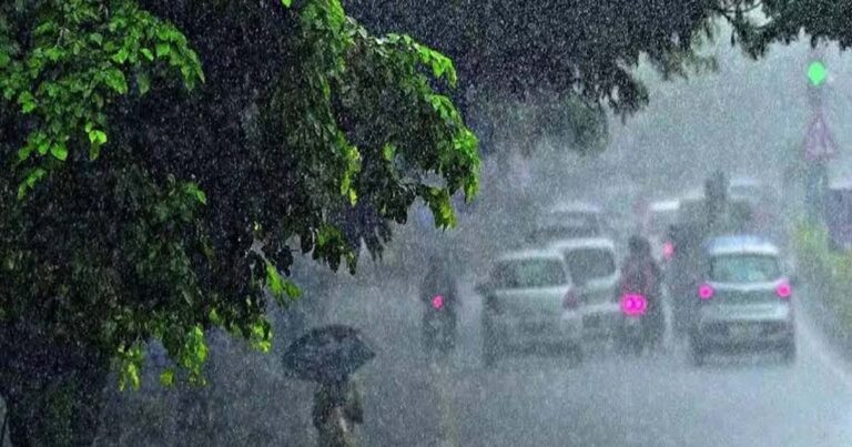 15 राज्यों में भारी बारिश का अलर्ट: 60 किमी/घंटा तक तेज हवाओं की चेतावनी