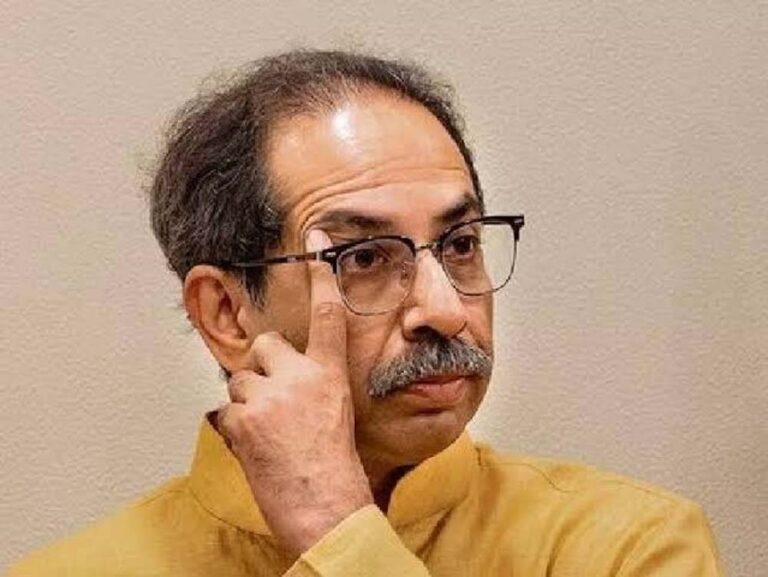शिंदे गुट में शिवसेना UBT के 6 सांसदों के विलय को मंजूरी, कोर्ट जाएगा मामला
