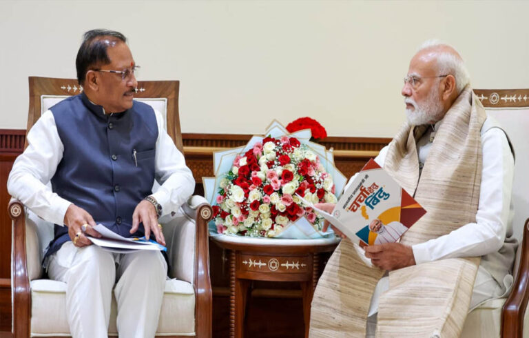 प्रधानमंत्री नरेंद्र मोदी से मुख्यमंत्री विष्णु देव साय ने की भेंट, छत्तीसगढ़ के विकास और ‘बस्तर विजन’ पर हुई विस्तृत चर्चा