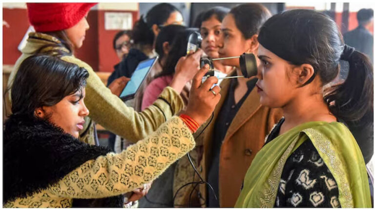 तीन दिवसीय यूपीटीईटी-2026 की पहले दिन की परीक्षा एआई निगरानी में शांतिपूर्वक संपन्न