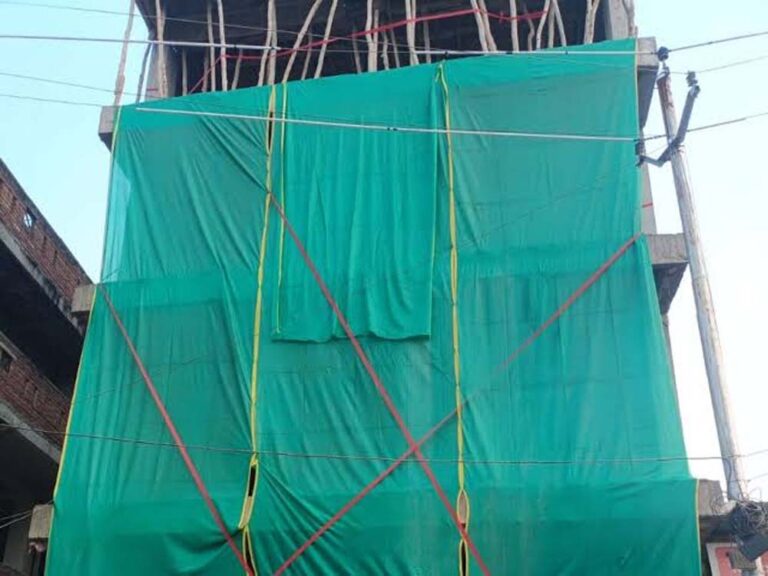 यूपी में अवैध निर्माण पर सख्ती, अफसरों की तय होगी जवाबदेही