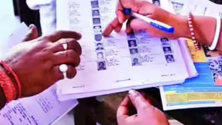 झारखंड में वोटर लिस्ट SIR तेज, 97.77% मतदाताओं तक पहुंचा गणना प्रपत्र