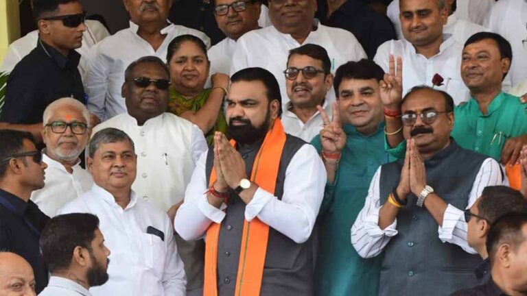 बिहार विधानमंडल में 21 साल में पहली बार नहीं पहुंचे नीतीश कुमार, सम्राट सरकार के बीच निशांत की नसीहत