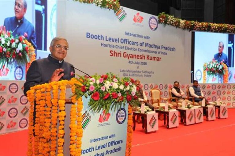 बूथ लेवल अधिकारी (बीएलओ) होते हैं लोकतंत्र की नींव : मुख्य निर्वाचन आयुक्त कुमार
