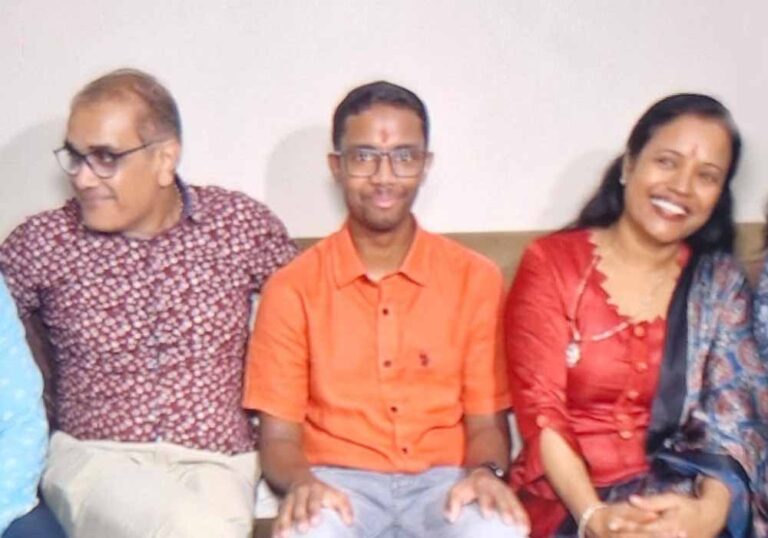 NEET UG 2026: छत्तीसगढ़ के शिप्रक और चार्वी बने संयुक्त स्टेट टॉपर, 99.99 परसेंटाइल हासिल