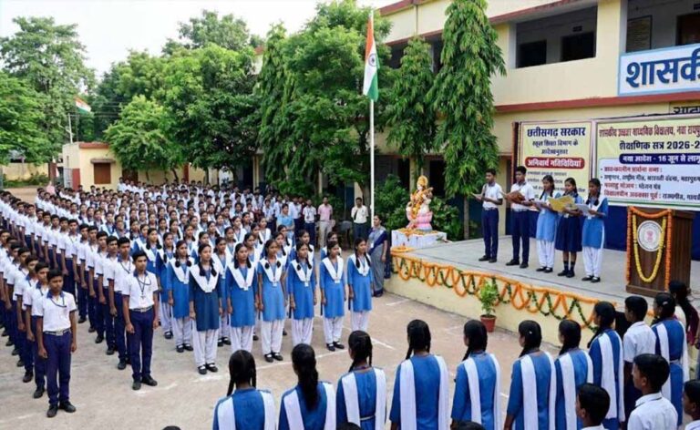 छत्तीसगढ़ के सरकारी स्कूलों में मंत्रोच्चार रहेगा अनिवार्य, शिक्षा मंत्री गजेन्द्र बोले- आदेश वापस नहीं होगा