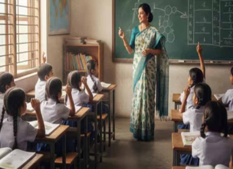 CG के शिक्षकों को हाईकोर्ट से नहीं मिली राहत, क्रमोन्नति वेतनमान पर रिट याचिकाएं खारिज
